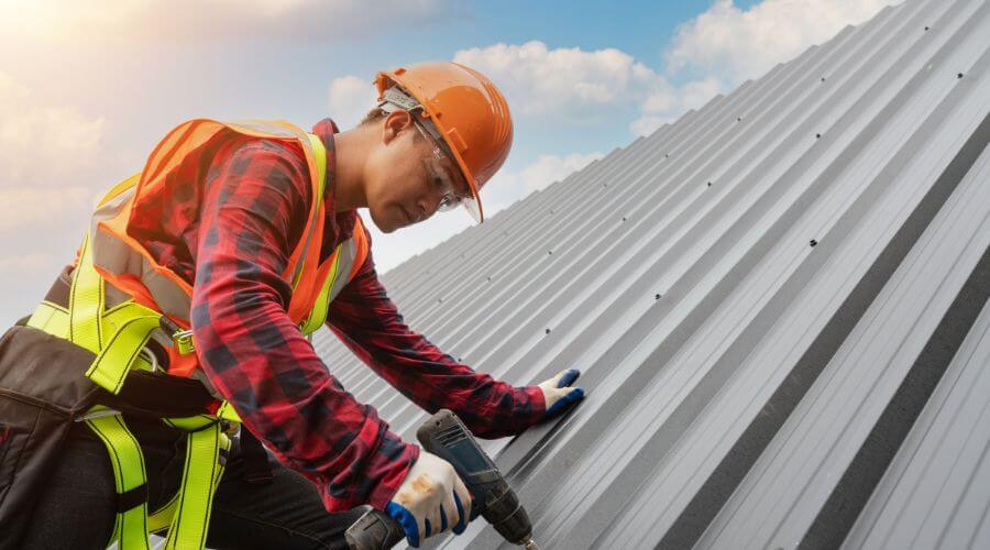 GAF certified roofer in Canton, KS